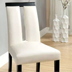 Chaise d'appoint contemporaine avec mousse de Calif. blanche, finition noire
